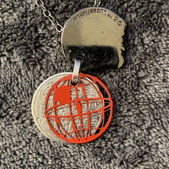 🖤Star Wars Death Star Necklace!❤️ - Picture 4 of 6